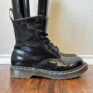 DR. MARTENS 1460 Boots Black Patent Leather Lace Up Booties Gothic